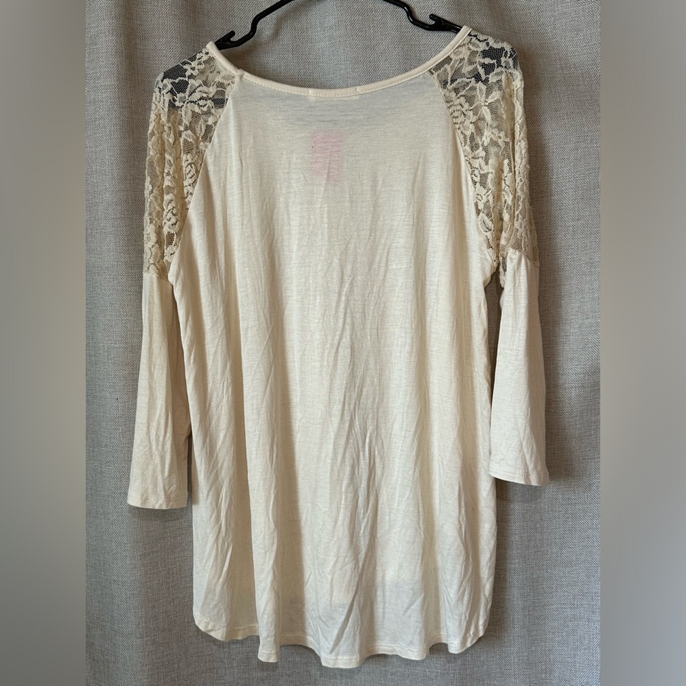 Böhme•lace shoulder crew neck top•size large•3/4 bell sleeve•rayon•ivory/cream - Picture 2 of 13